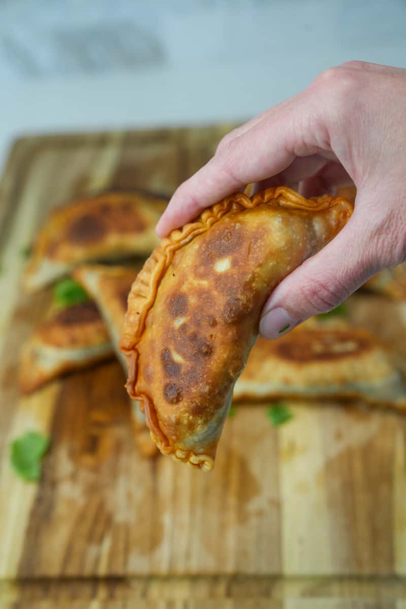 This Birria Empanadas Recipe is a mouthwatering marriage of Mexican tradition and Latin American pastry expertise.