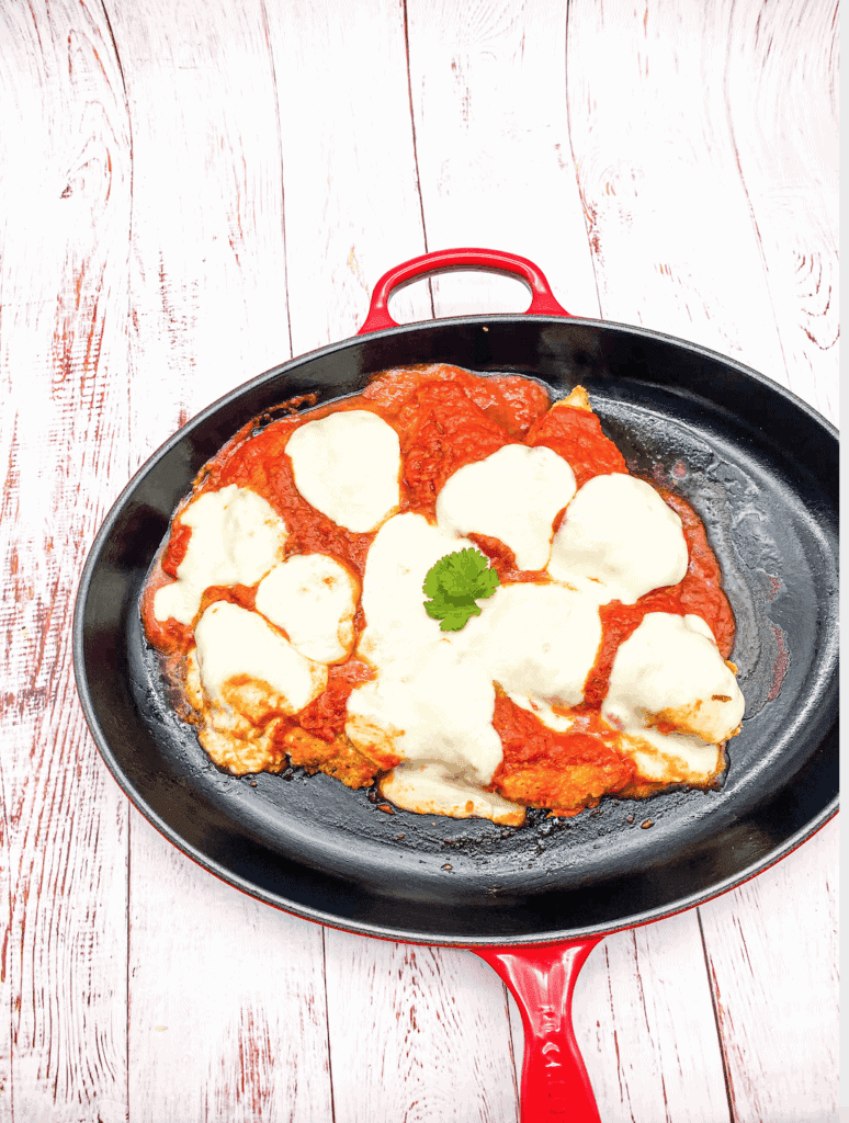 This is an easy Chicken Parmesan using marinara sauce, chicken, breadcrumbs, eggs, parmesan and lots of mozzarella. 