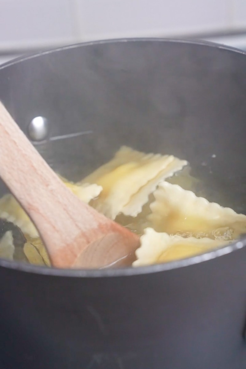 Cook the Cheese Ravioli: While the sauce is simmering, bring a large pot of salted water to a boil. Cook the cheese ravioli according to the package instructions until they are al dente. This usually takes about 2-4 minutes for fresh ravioli, or as directed on the package for dried ravioli. Drain the ravioli and set them aside.