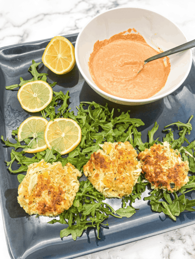 These Crab Cakes Panko are made with crab meat, panko crumbs, and a chipotle aioli, which gives them a nice kick.