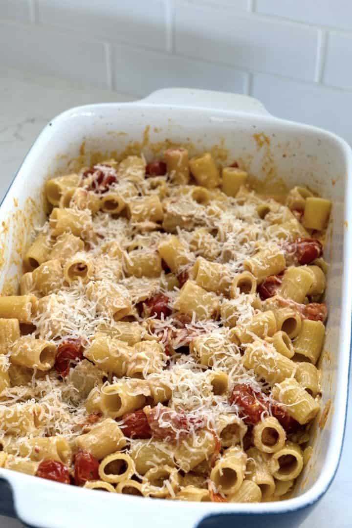 This Tuna Pasta Bake Recipe with Feta is made with feta cheese, cherry tomatoes, shallots, garlic, lemon zest, tuna, and rigatoni pasta.