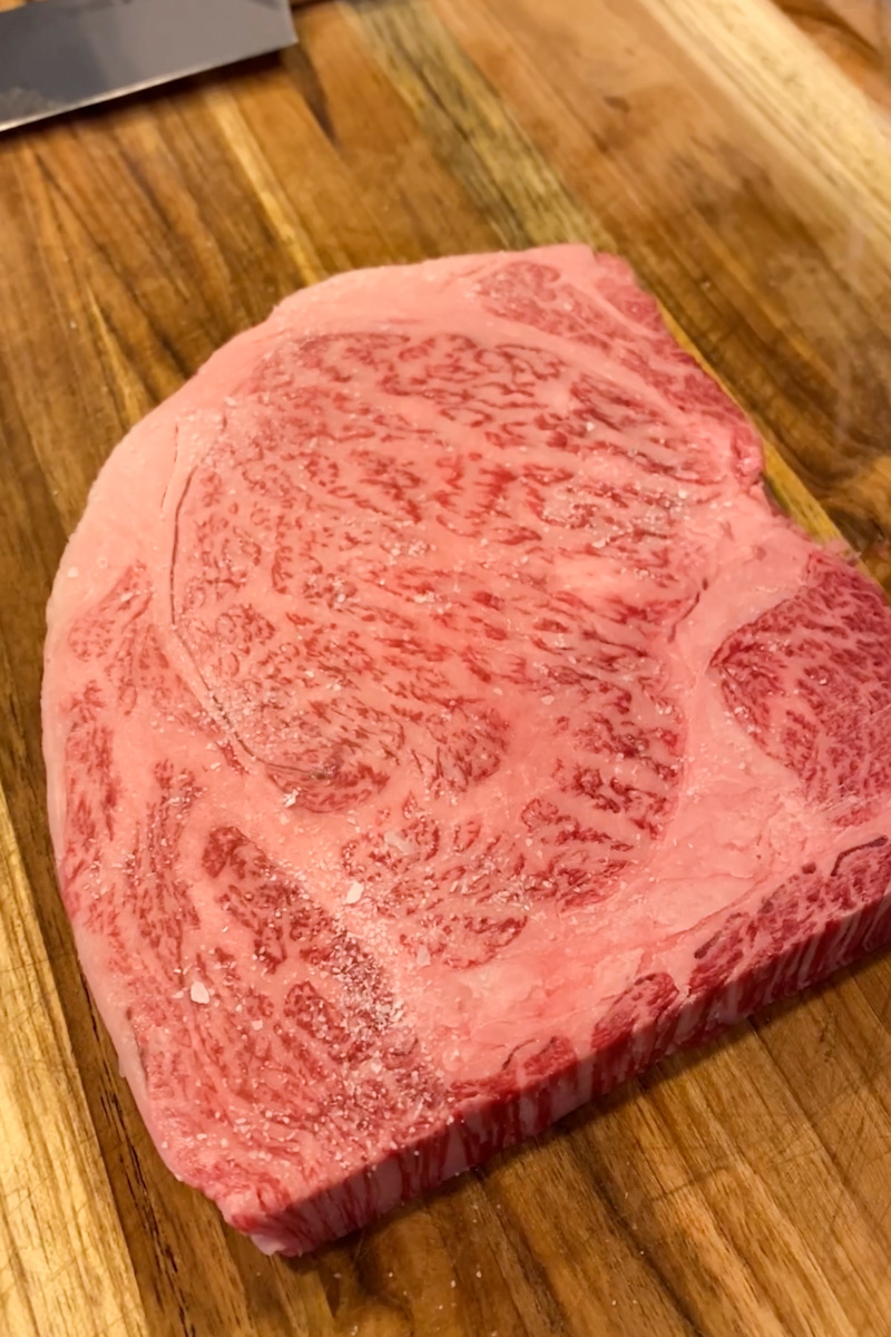 How to Cook Steak in a Cast Iron Skillet – The Wagyu Shop